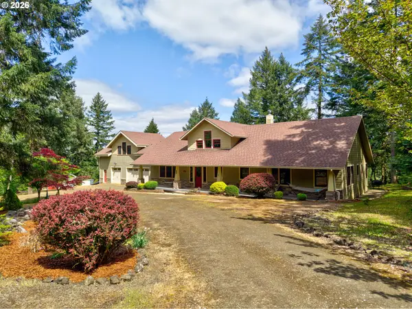 563 Lillian Ln, Roseburg, OR 97471