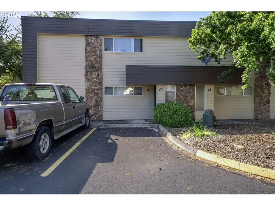 2727 Gateway St, Springfield, OR 97477 - #2