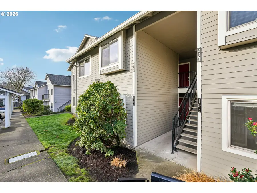 86 Kingsgate Rd #C-103, Lake Oswego, OR 97035 - #2