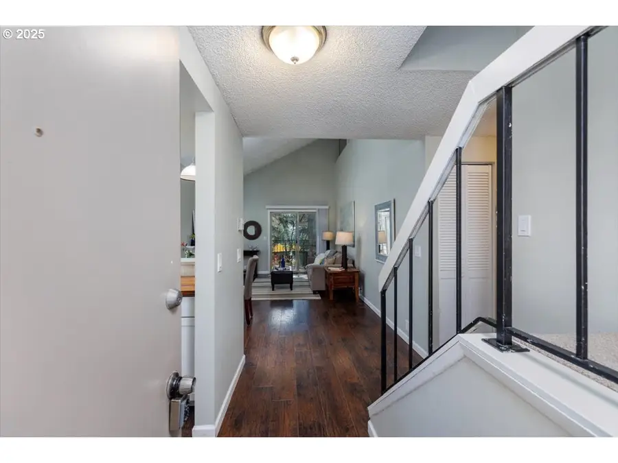 11724 SW Boones Bend Dr, Beaverton, OR 97008 - Image #3