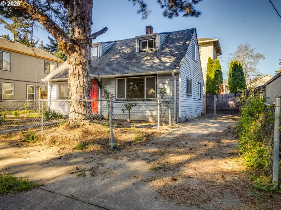 3033 SE 85th Ave, Portland, OR 97266 - Image #3