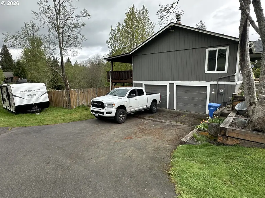 613 Olson Rd, Longview, WA 98632 - #3