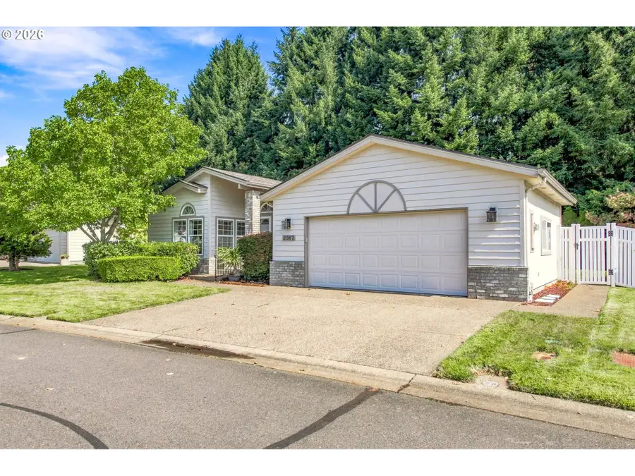 2587 Northampton, Eugene, OR 97404 - #3