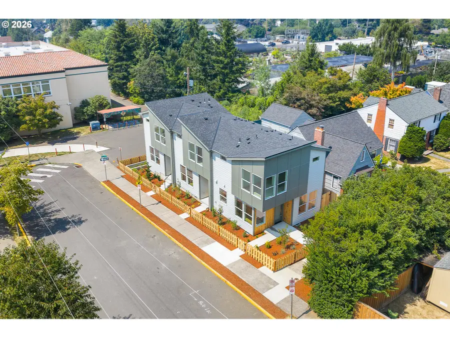 5135 SE Morrison St, Portland, OR 97215 - #2