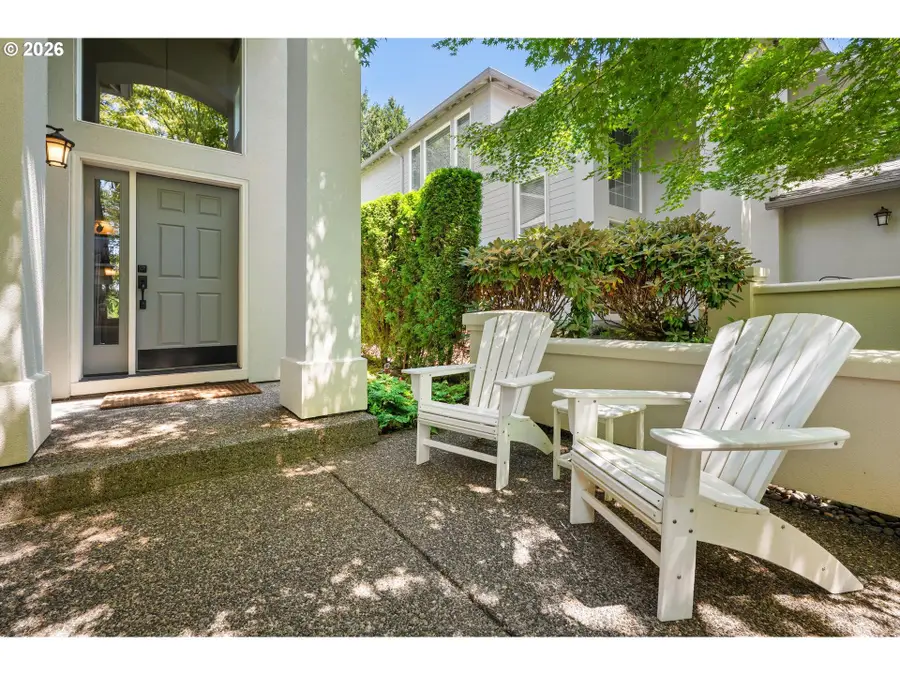 4965 Mulholland Dr, Lake Oswego, OR 97035 - #2
