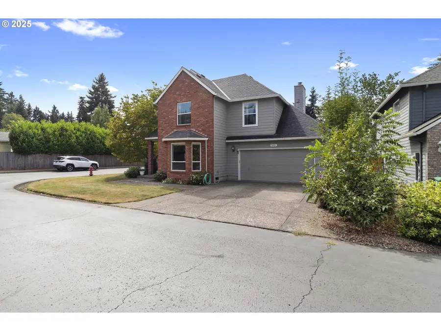 9495 SW Cherry Ln, Tualatin, OR 97062 - Image #2