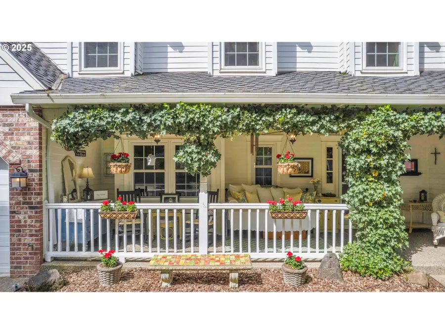 4023 Melissa Dr, Lake Oswego, OR 97034 - Image #2