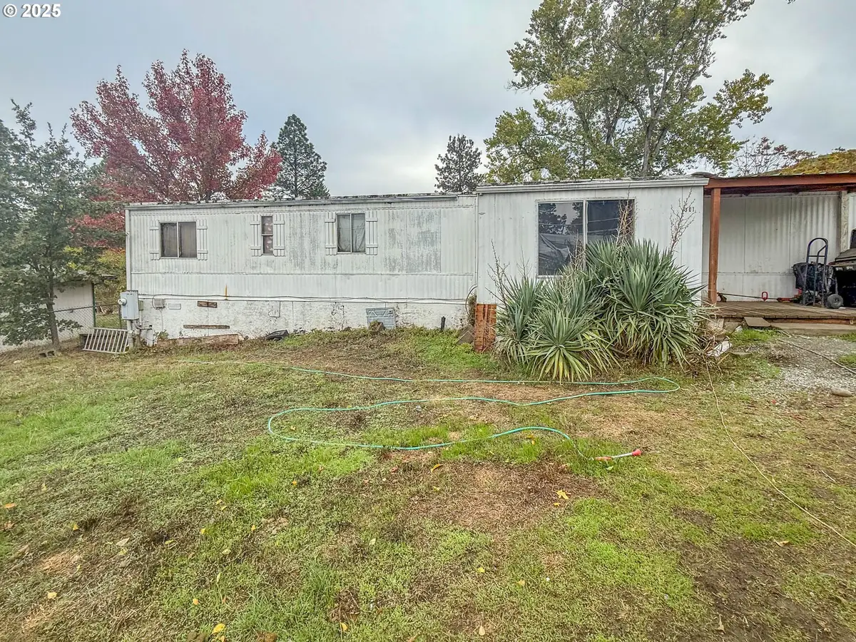301 Conrad St, Tri City, OR 97457 - Image #1