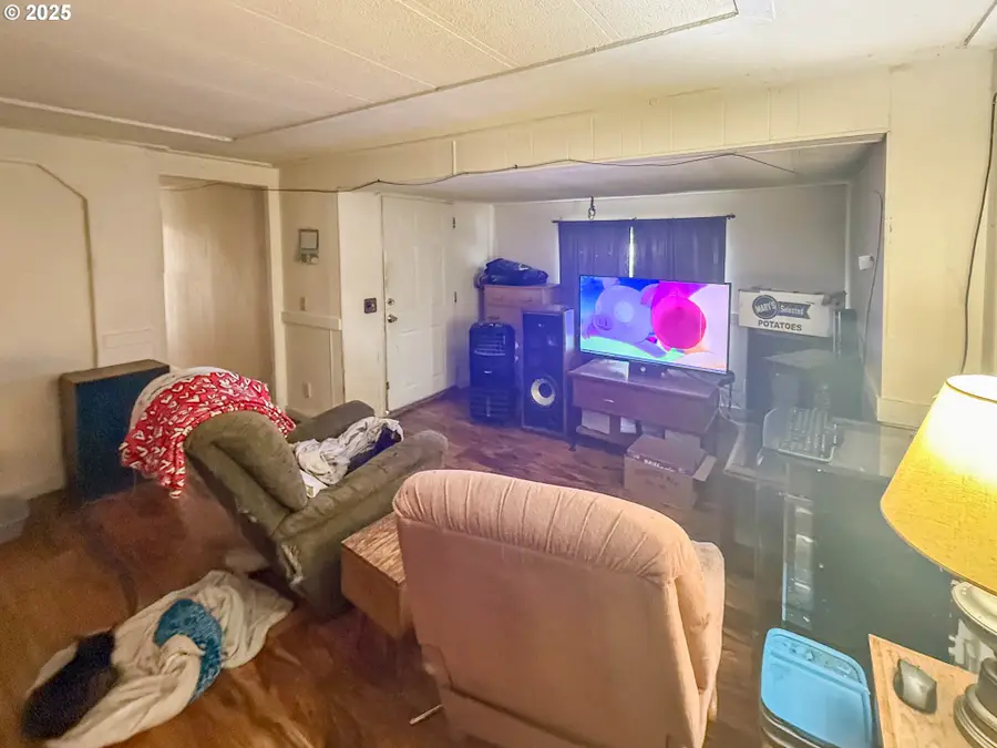 301 Conrad St, Tri City, OR 97457 - Image #3