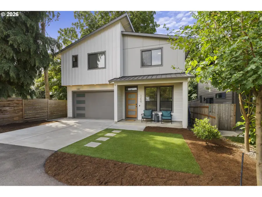 1207 W 20th St, Vancouver, WA 98660 - #3
