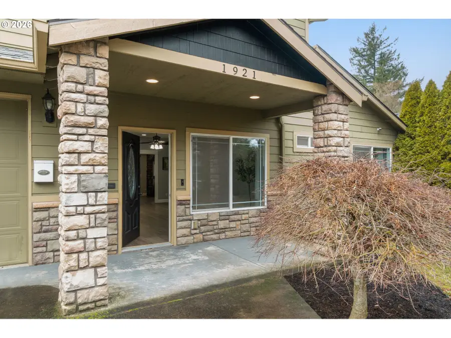 1921 NE 114th Ave, Portland, OR 97220 - Image #2