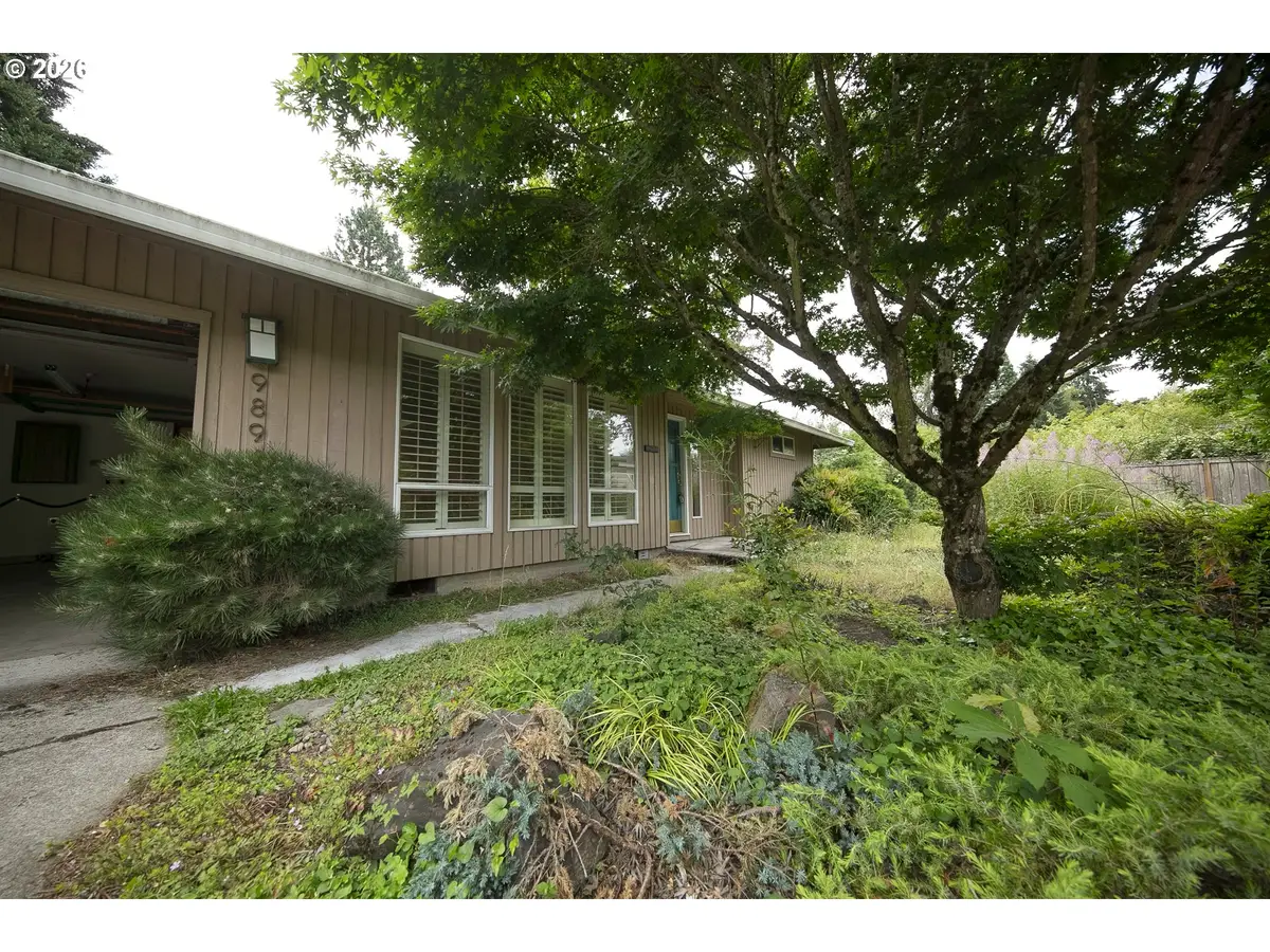 9894 SW Kimberly Dr, Tigard, OR 97224 - #1