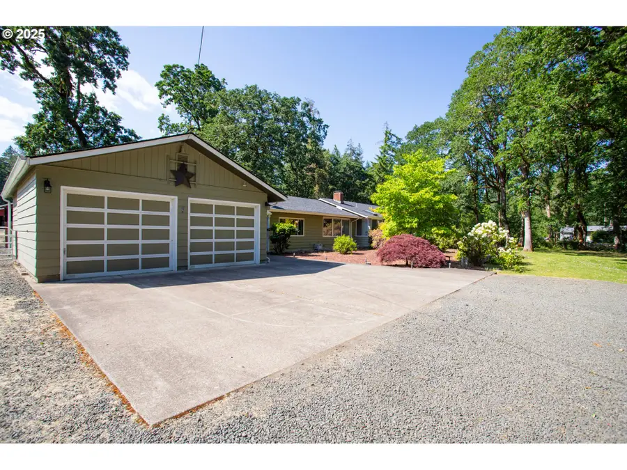 89312 Territorial Rd, Elmira, OR 97437 - Image #2