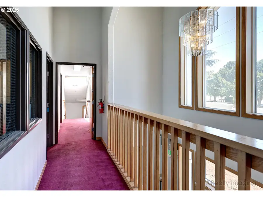 5740 NE Lombard St, Portland, OR 97218 - Image #3