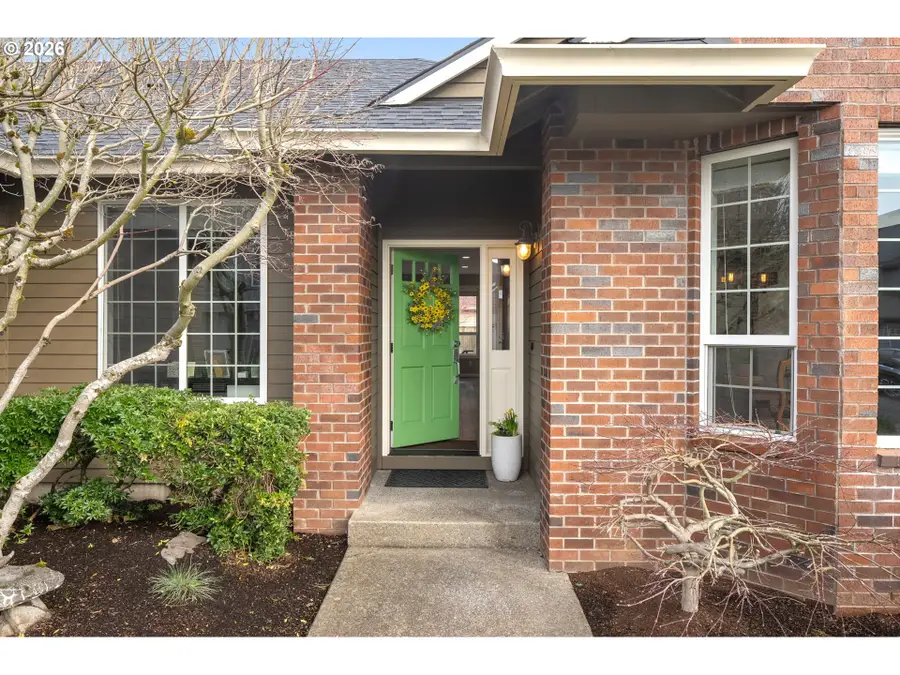 1390 NE 11th Ave, Canby, OR 97013 - #2