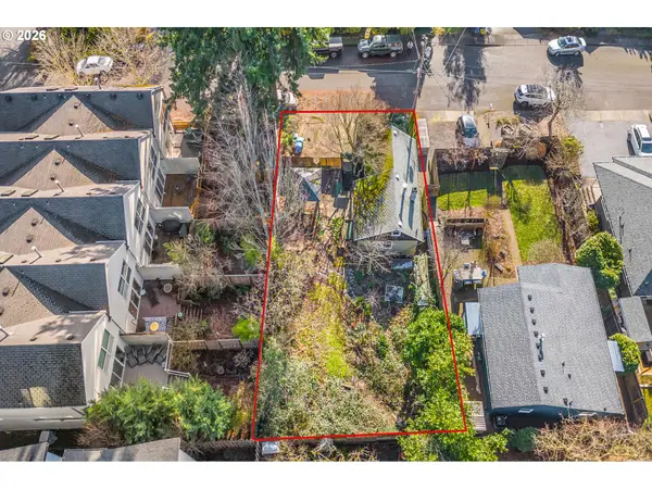 1822 SW Carolina St, Portland, OR 97239