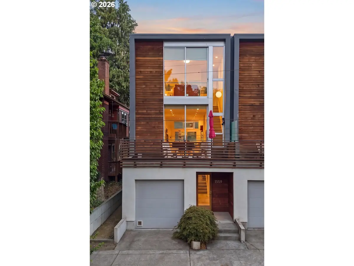 1559 SE Ankeny St, Portland, OR 97214 - #1