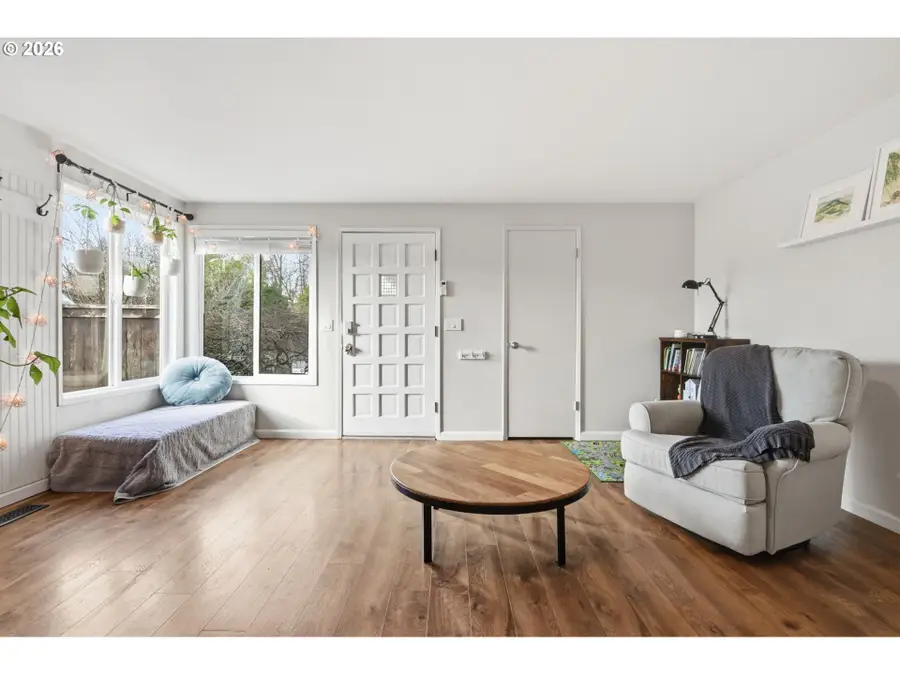 19350 SW Murphy St, Beaverton, OR 97078 - Image #2