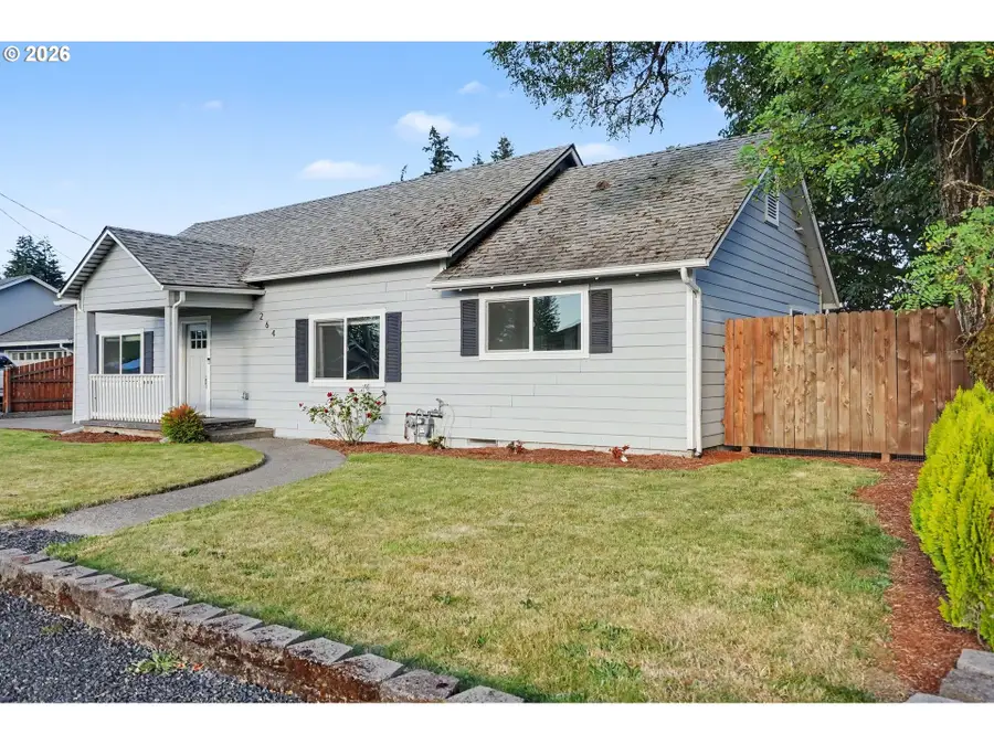 264 7th St, Lyons, OR 97358 - #3