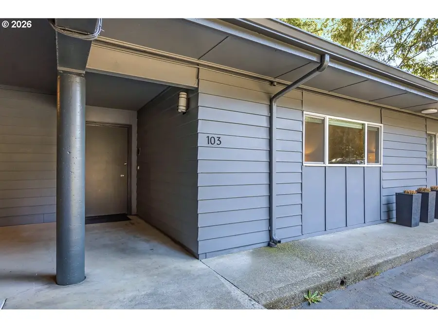 200 Burnham Rd #103, Lake Oswego, OR 97034 - #3