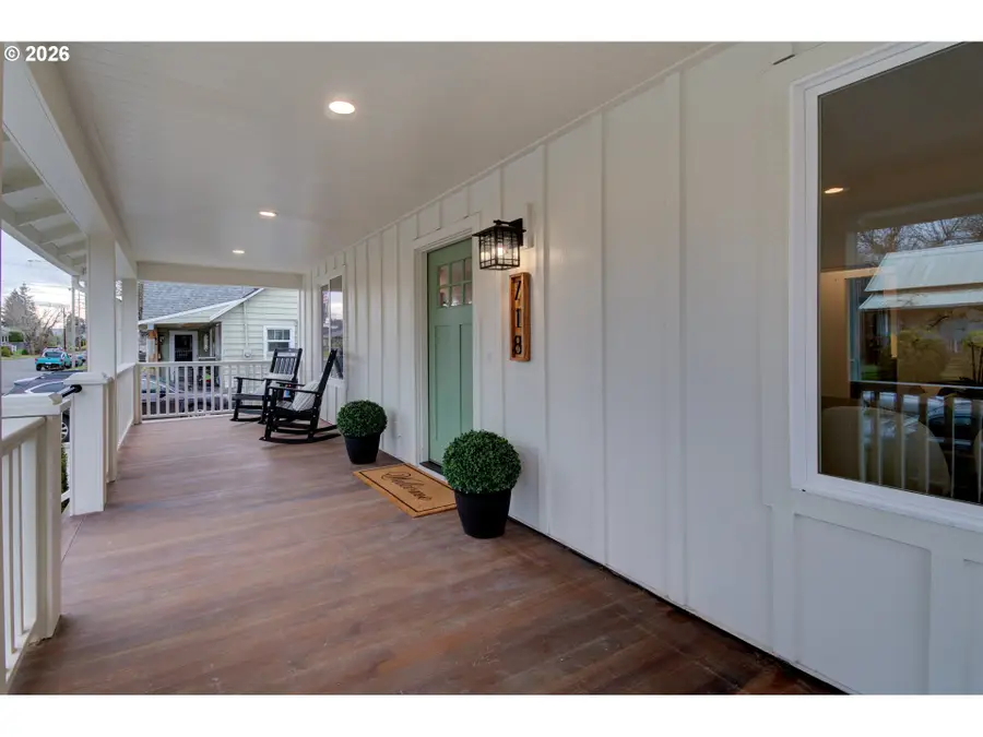 718 W 19th St, Vancouver, WA 98660 - #3