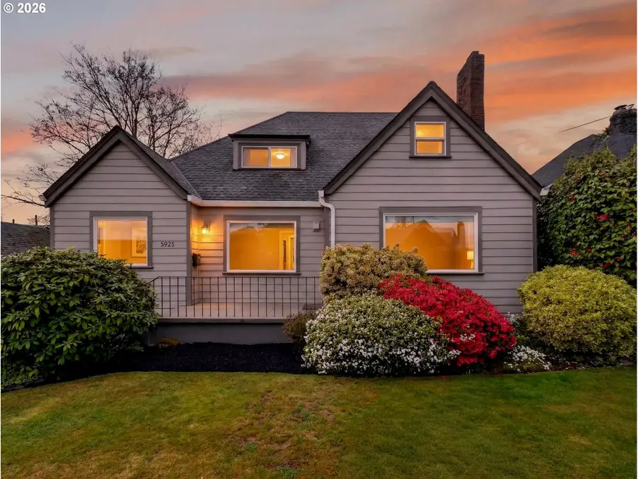 5923 NE Sacramento St, Portland, OR 97213 - #2