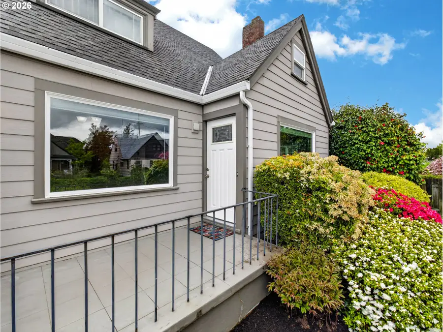 5923 NE Sacramento St, Portland, OR 97213 - #3
