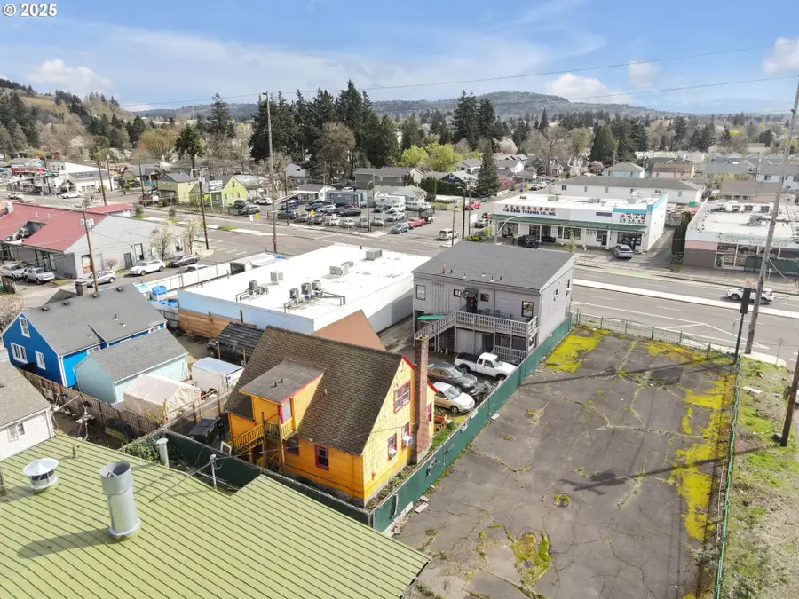 8325 8329 SE Division St, Portland, OR 97266 - Image #3