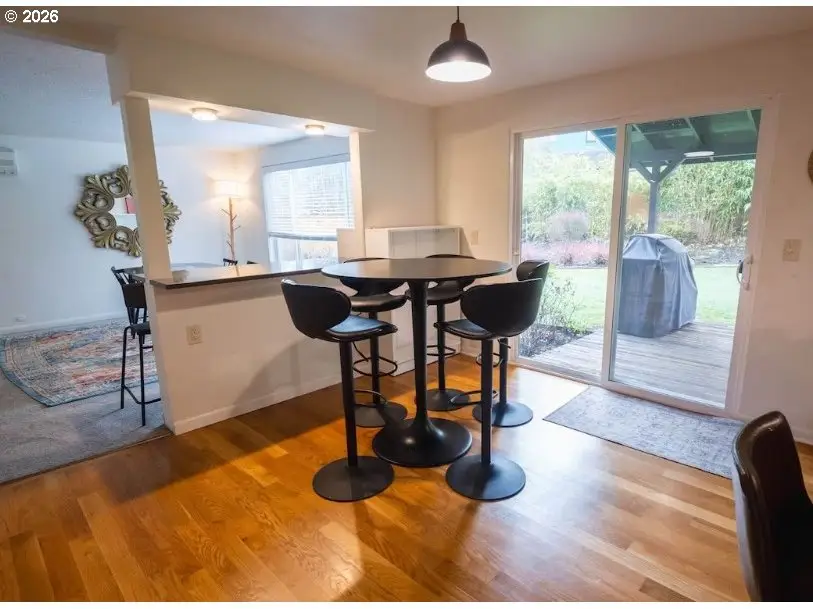 1520 W 28th Pl, Eugene, OR 97405 - #2