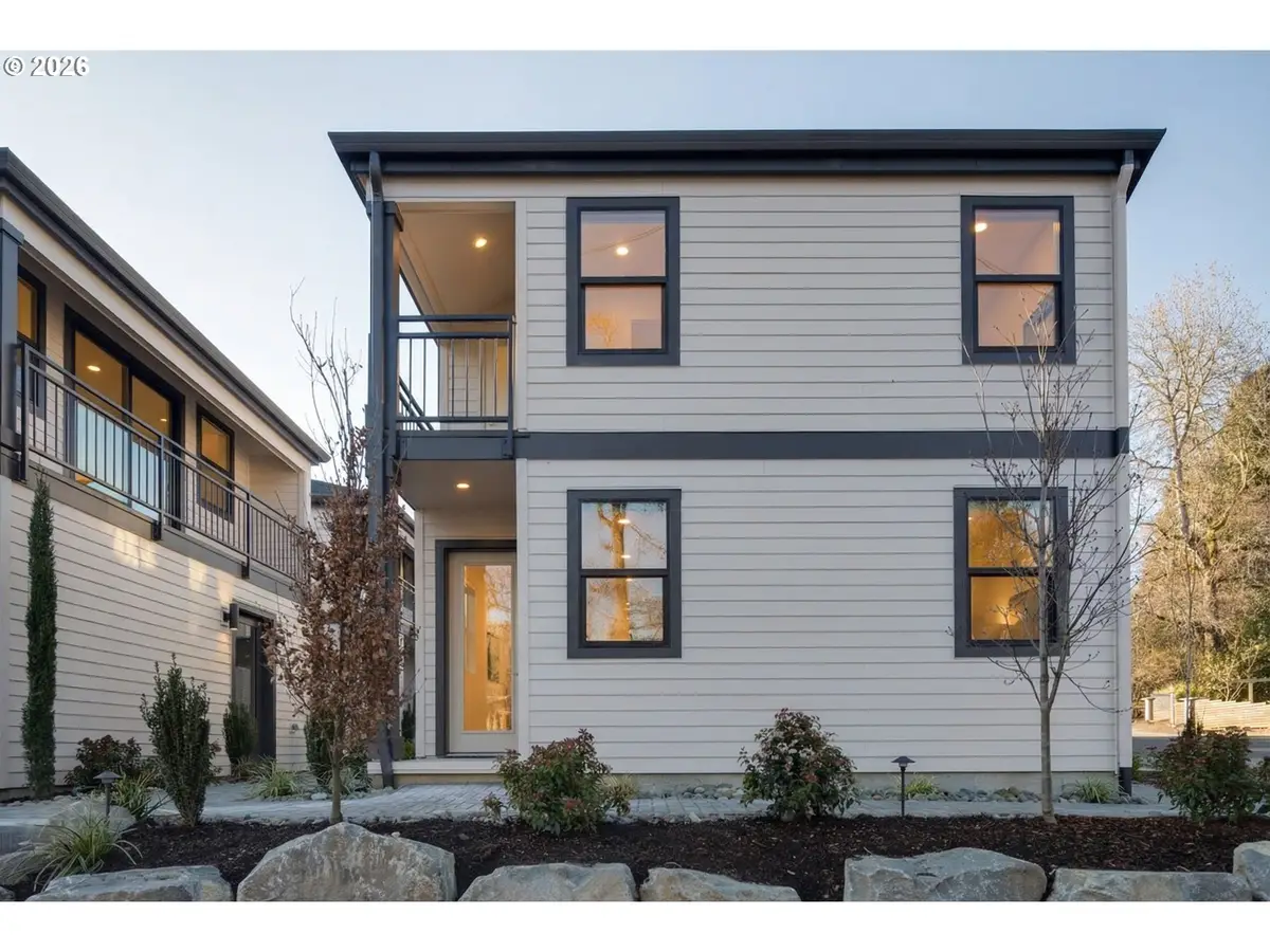 242 G Ave, Lake Oswego, OR 97034 - #1