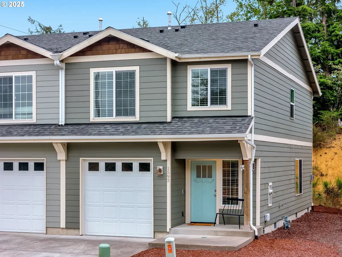 1593 SE Honeysuckle Loop, Warrenton, OR 97146 - Image #1