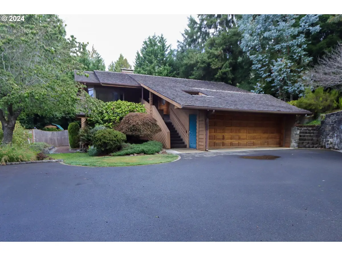 94607 Shelley Ln, Coquille, OR 97423 - Image #1
