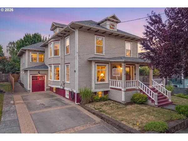 1337 SE Lexington St, Portland, OR 97202