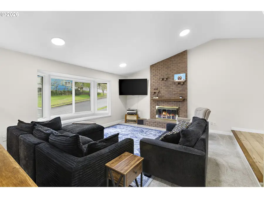 1472 SW 14th St, Gresham, OR 97080 - #3