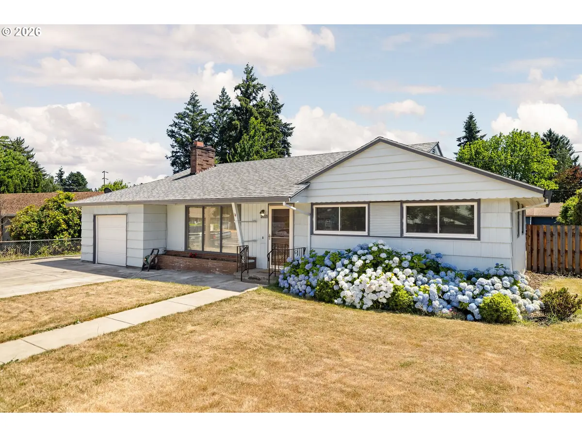12652 NE Halsey St, Portland, OR 97230 - #1