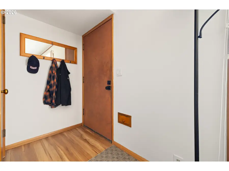 12652 NE Halsey St, Portland, OR 97230 - #3