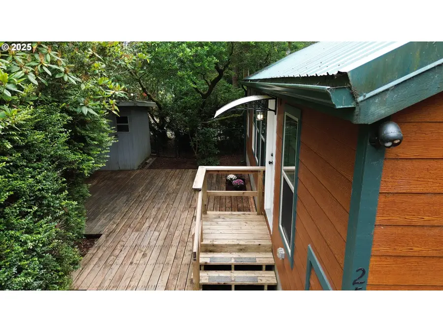 25 Sand Dollar Dr, Florence, OR 97439 - Image #3