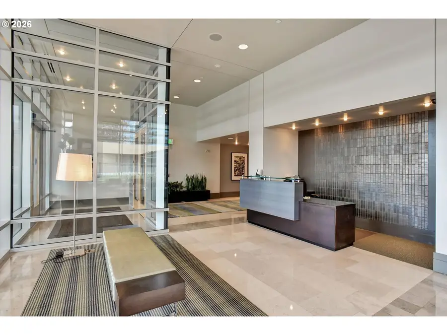 836 S Curry St #102, Portland, OR 97239 - #3