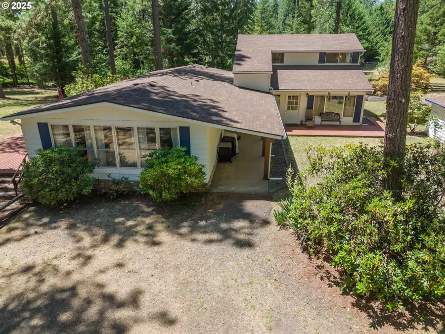25454 Perkins Rd, Veneta, OR 97487 - Image #2