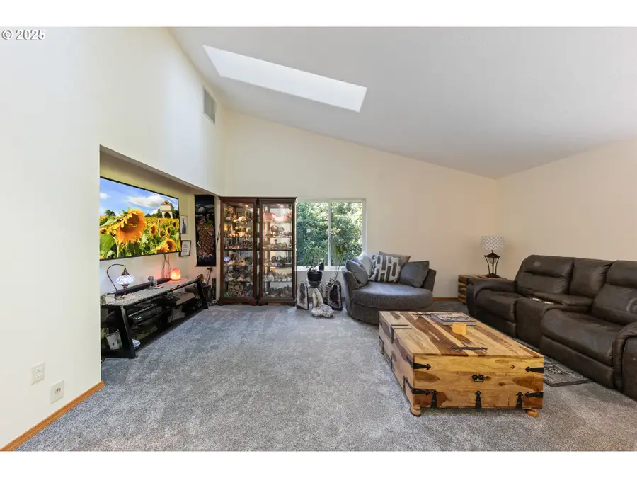 6100 Teal Creek Rd, Dallas, OR 97338 - #3