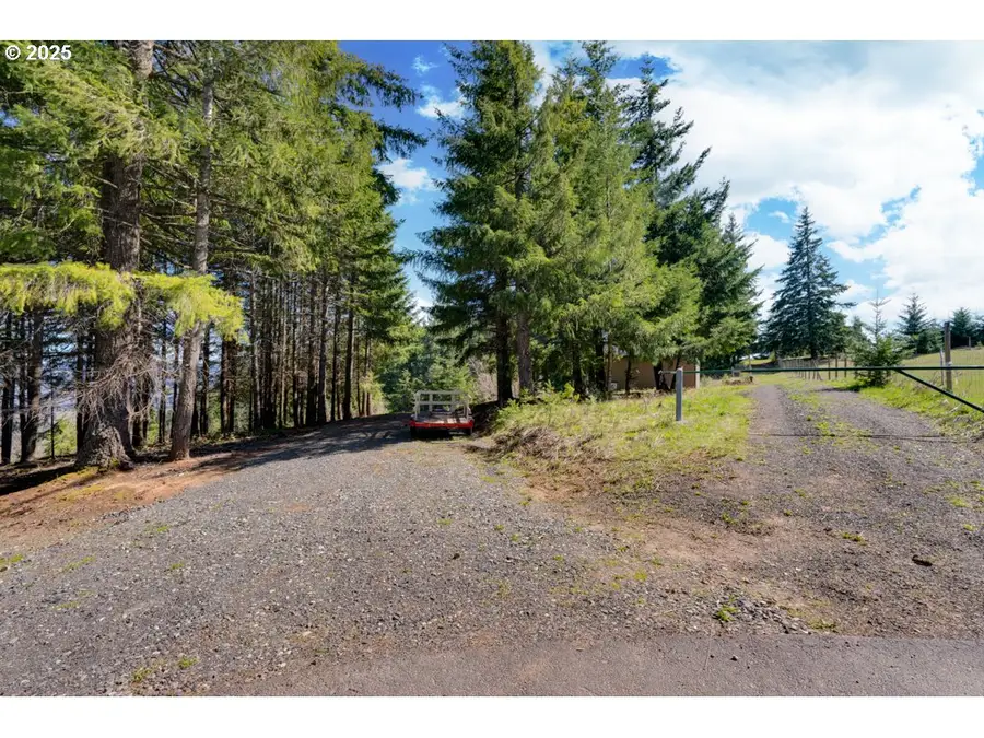 5369 York Hill Dr, Hood River, OR 97031 - Image #2