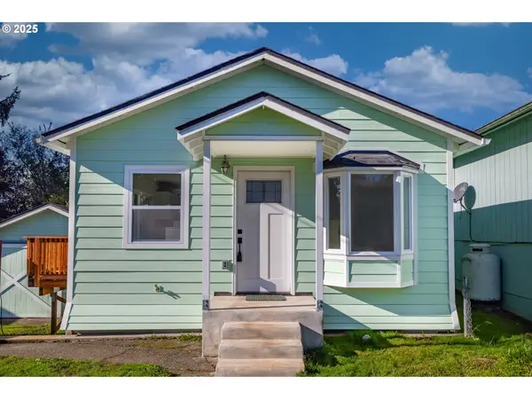 1175 N Dean St, Coquille, OR 97423