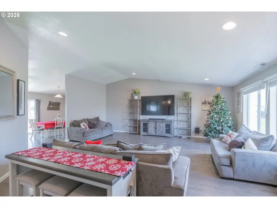 115 E 2nd St, Halsey, OR 97348 - Image #2