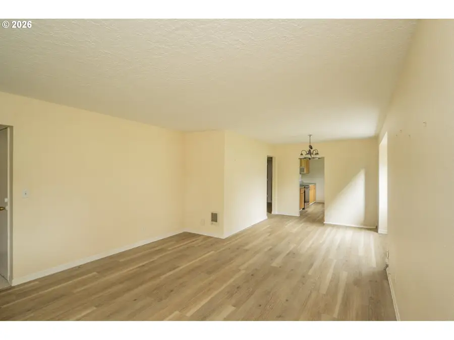 6617 SE 85th Ave, Portland, OR 97266 - #2
