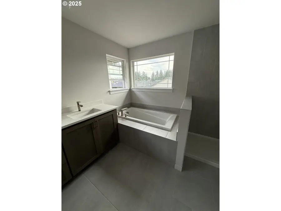 16858 SW Leaf Ln, Tigard, OR 97224 - Image #3