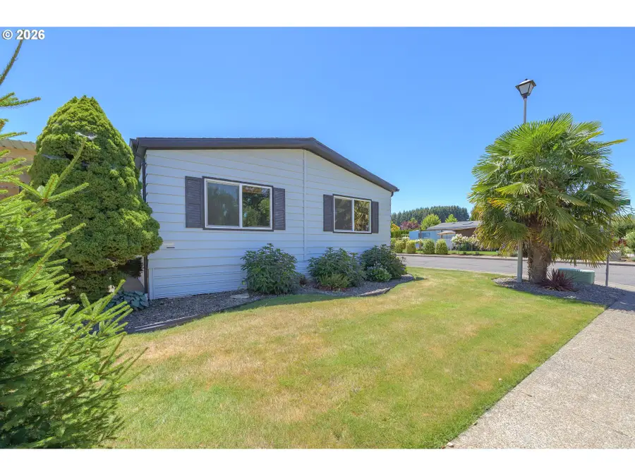 1444 NW 9th Ct, McMinnville, OR 97128 - #3