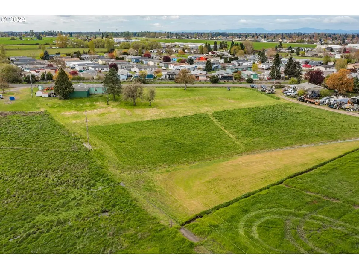 4055 SE Spicer Dr, Albany, OR 97322 - Image #1