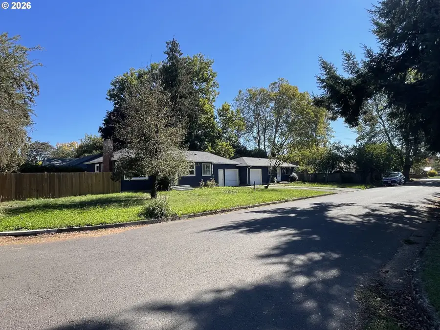 465 Davis St, Eugene, OR 97402 - #2