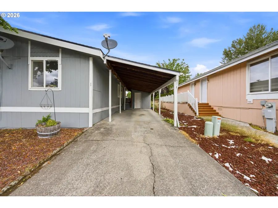 1949 SE Palmquist Rd #1, Gresham, OR 97080 - #3