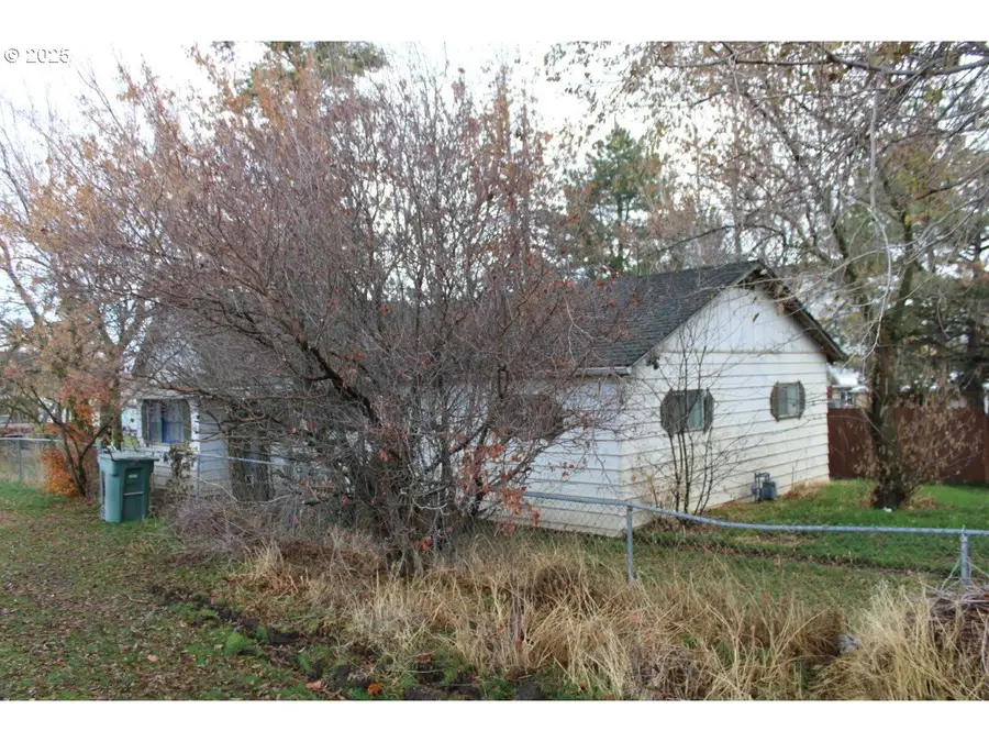 360 W College St, Athena, OR 97813 - Image #3